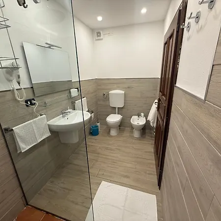 La Casa Del Tiglio Pensión 3*